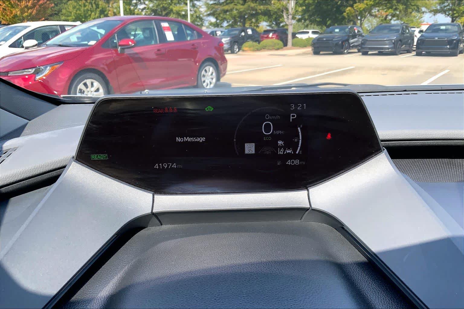 Used 2025 Toyota Prius LE FWD image 25