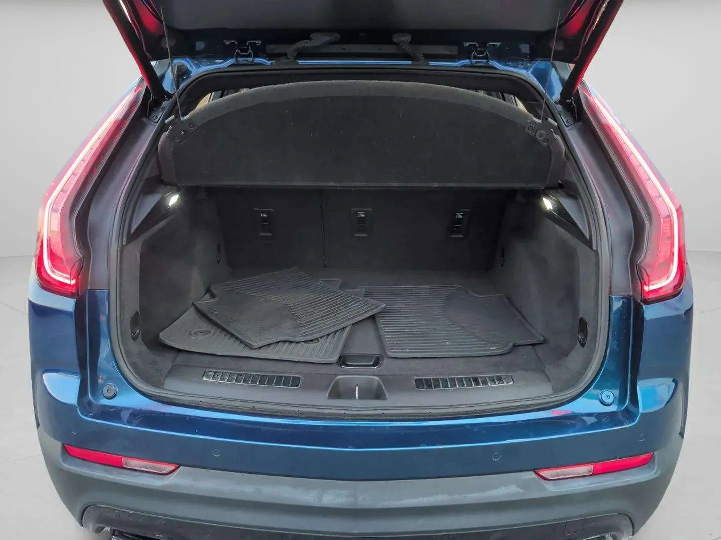 Used 2019 Cadillac XT4 Sport image 32