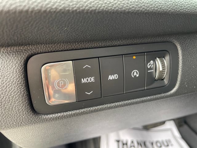 Used 2026 Chevrolet Traverse High Country w/ LPO, Floor Liner Package AWD/4WD image 18