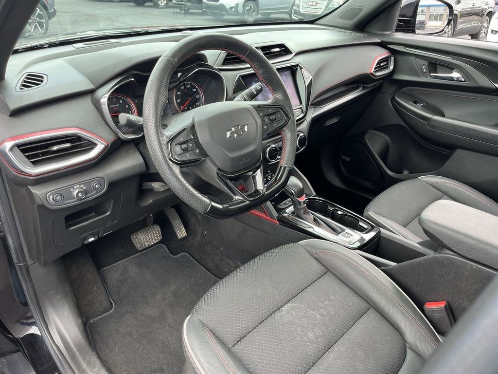 Certified 2023 Chevrolet TrailBlazer RS w/ Sun and Liftgate Package image 10