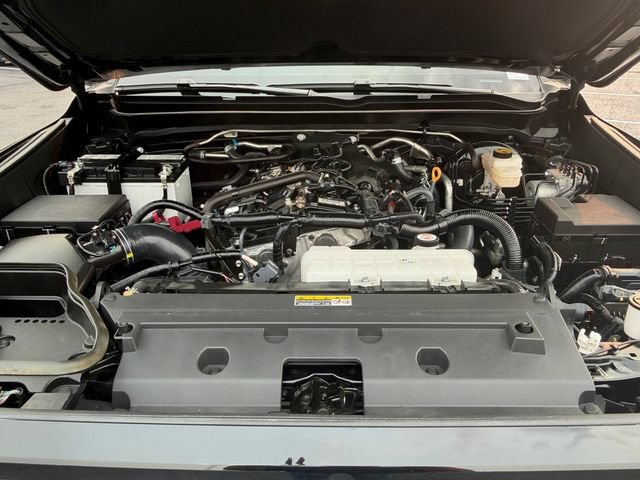 Used 2024 Toyota Tacoma Limited w/ Limited Package (LT) AWD/4WD image 21