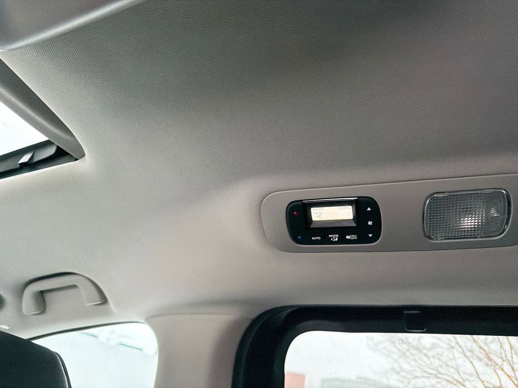 New 2026 Honda Odyssey Touring image 21