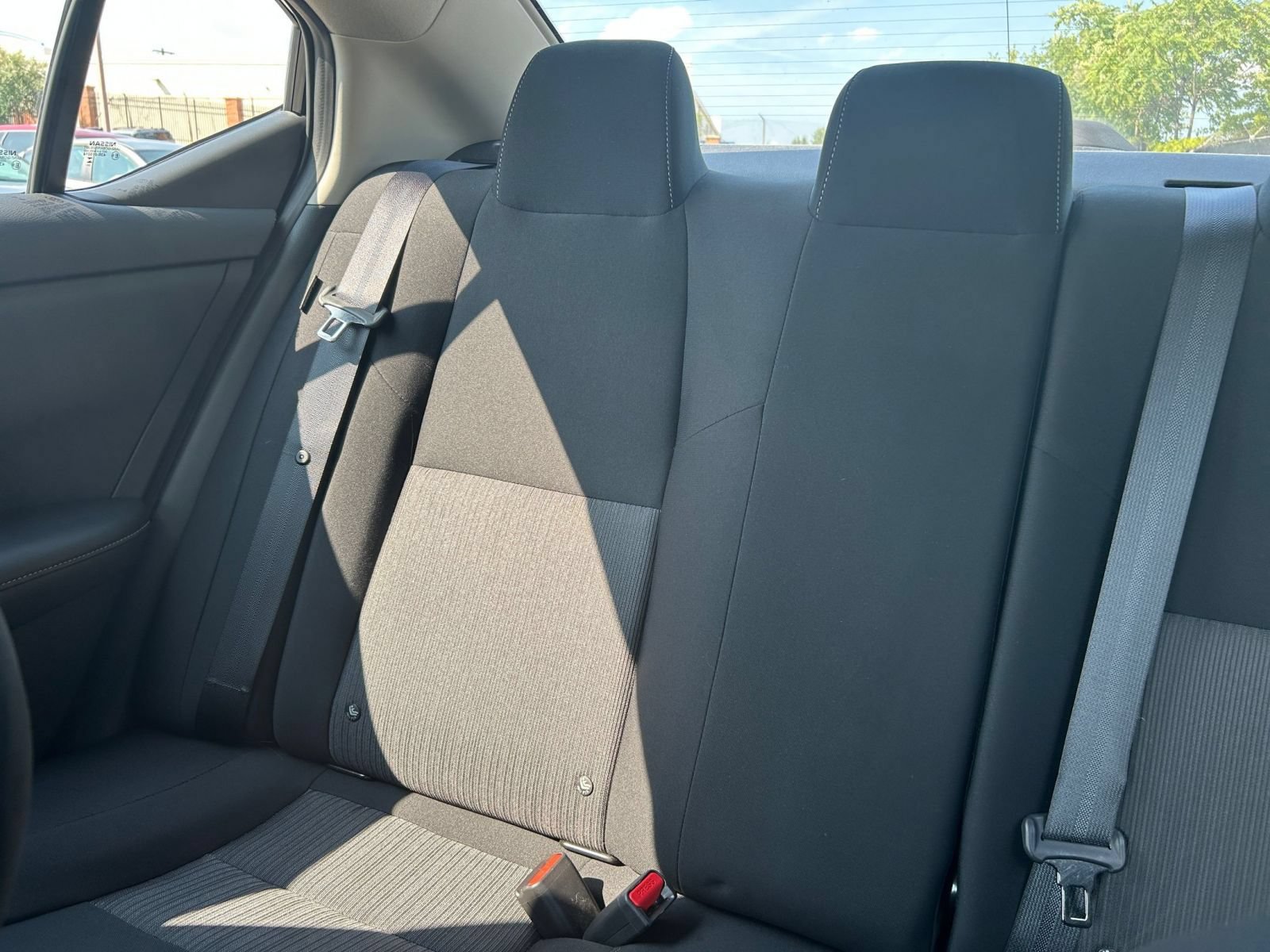 Used 2025 Nissan Sentra SV FWD image 34