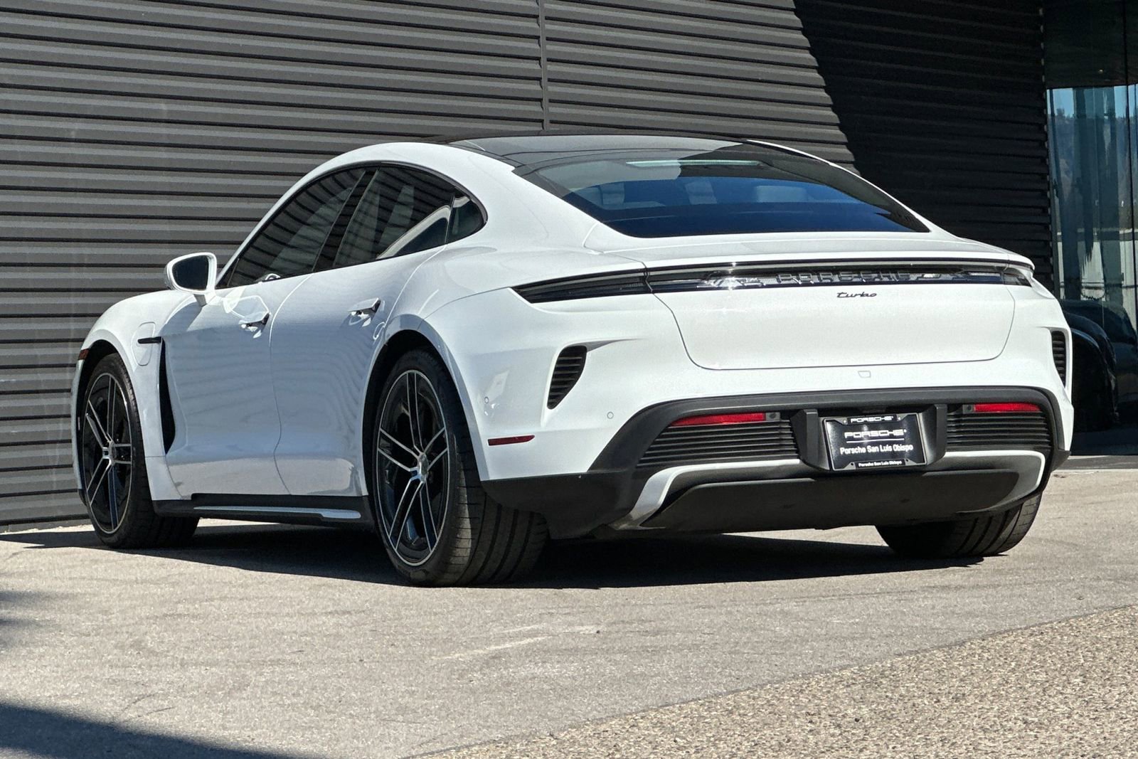 Certified 2025 Porsche Taycan Turbo image 3