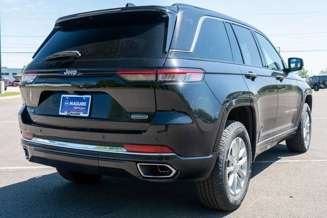 Used 2022 Jeep Grand Cherokee Overland AWD/4WD image 6