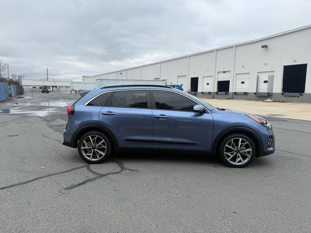 Used 2022 Kia Niro Touring Special Edition image 5