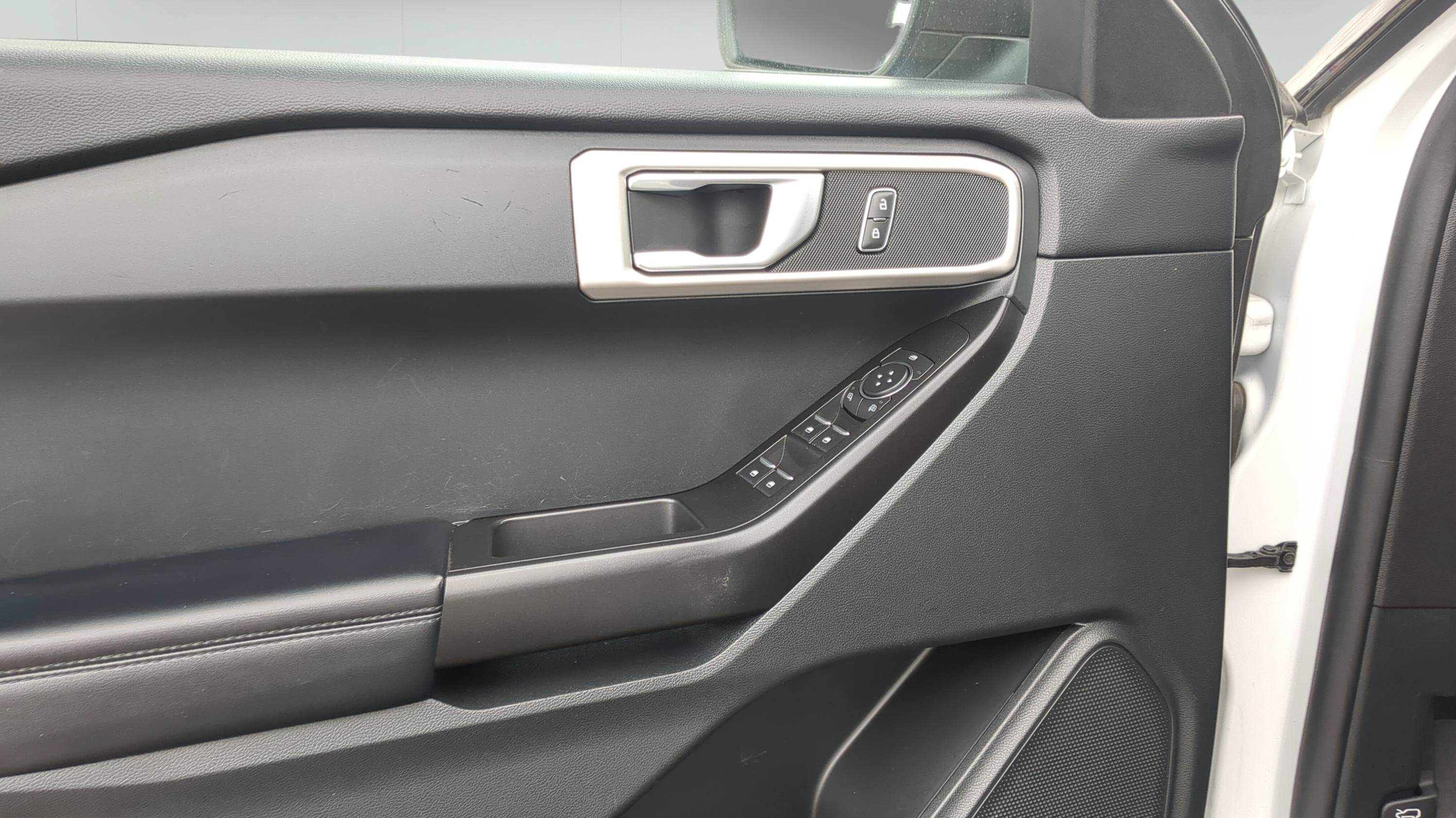 Used 2021 Ford Explorer 2WD image 11