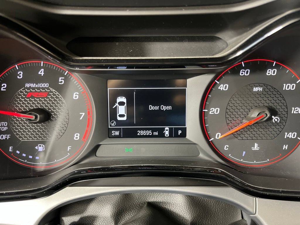 Certified 2024 Chevrolet Trax RS FWD image 33