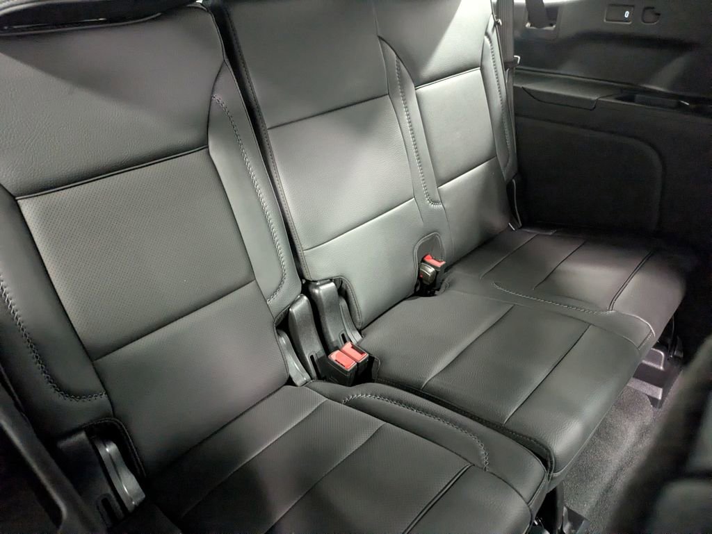 Used 2026 GMC Yukon XL Denali w/ Sun & Power Step Package image 27