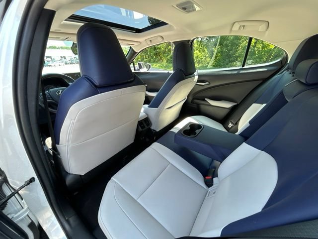 Used 2020 Lexus UX 250h w/ Premium Package AWD/4WD image 33
