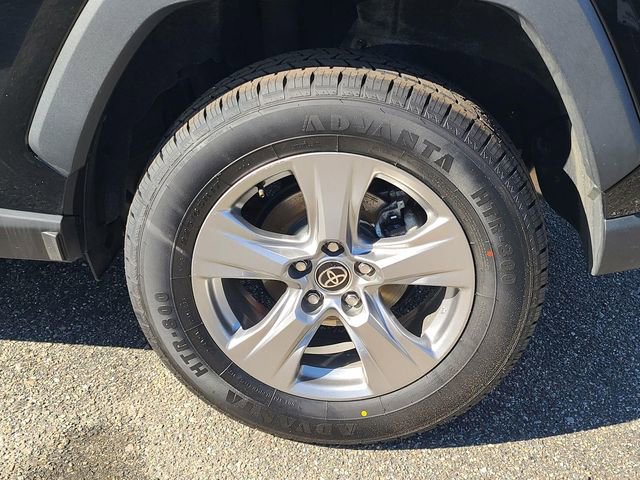 Used 2023 Toyota RAV4 XLE FWD image 33