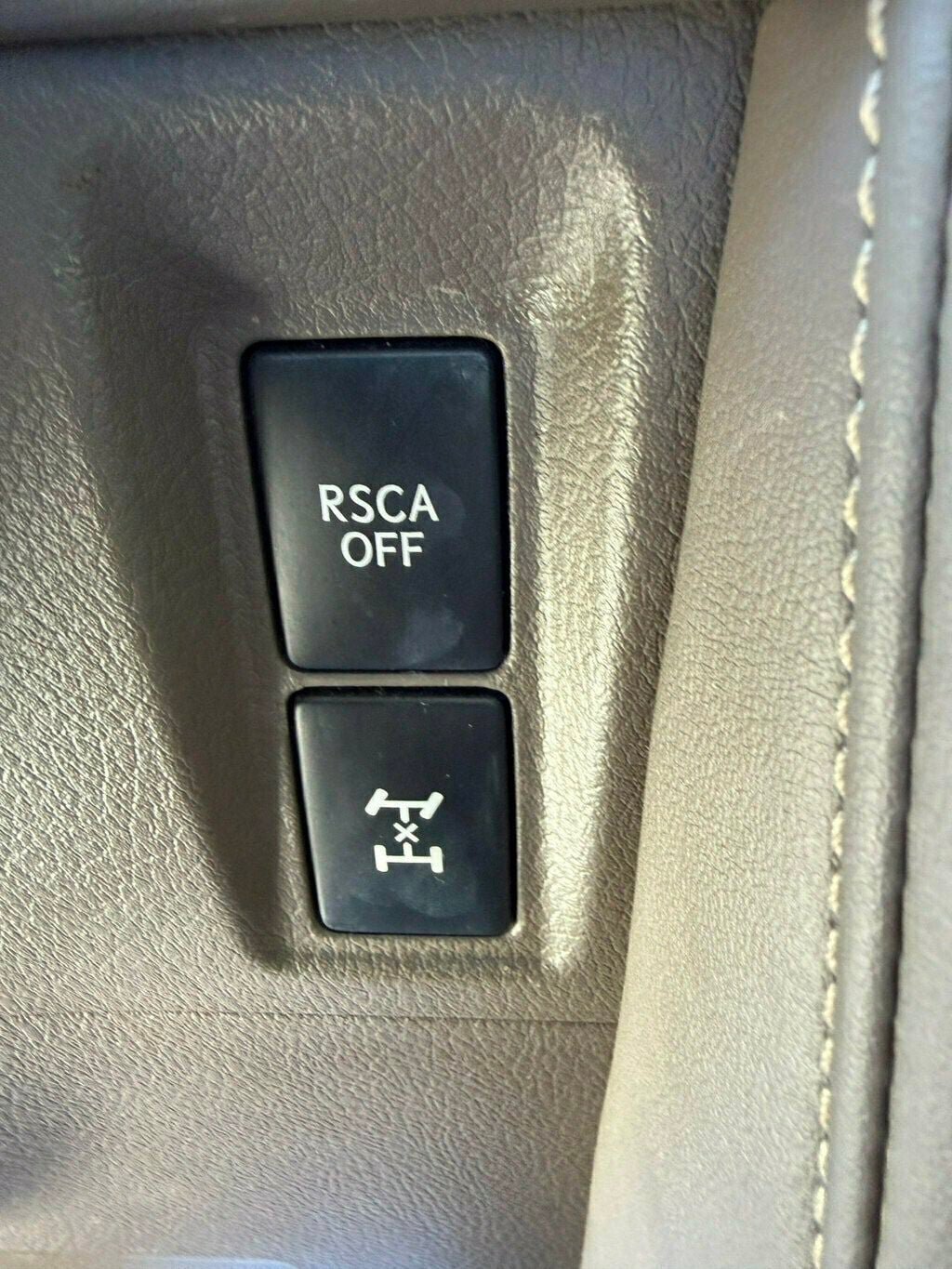 Used 2011 Lexus GX 460 w/ Comfort Plus Pkg AWD/4WD image 18
