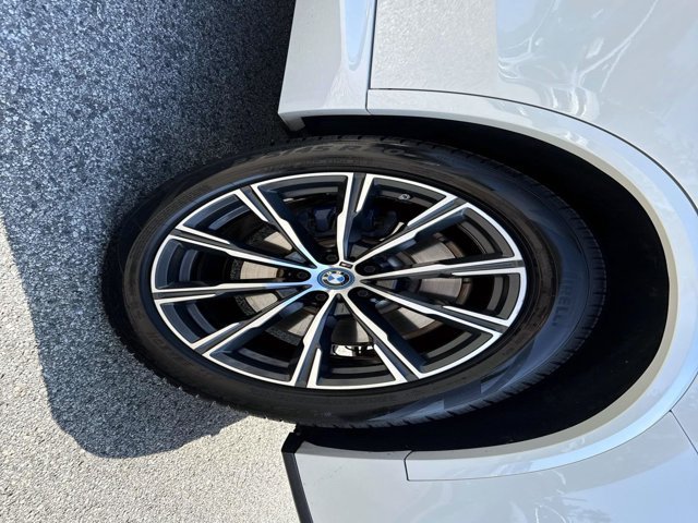 Certified 2023 BMW X5 xDrive45e w/ M Sport Package AWD/4WD image 10