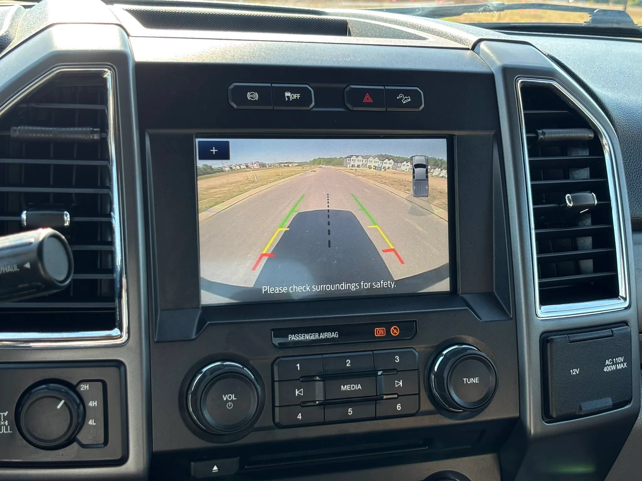 Used 2018 Ford F250 XLT w/ XLT Premium Package AWD/4WD image 35