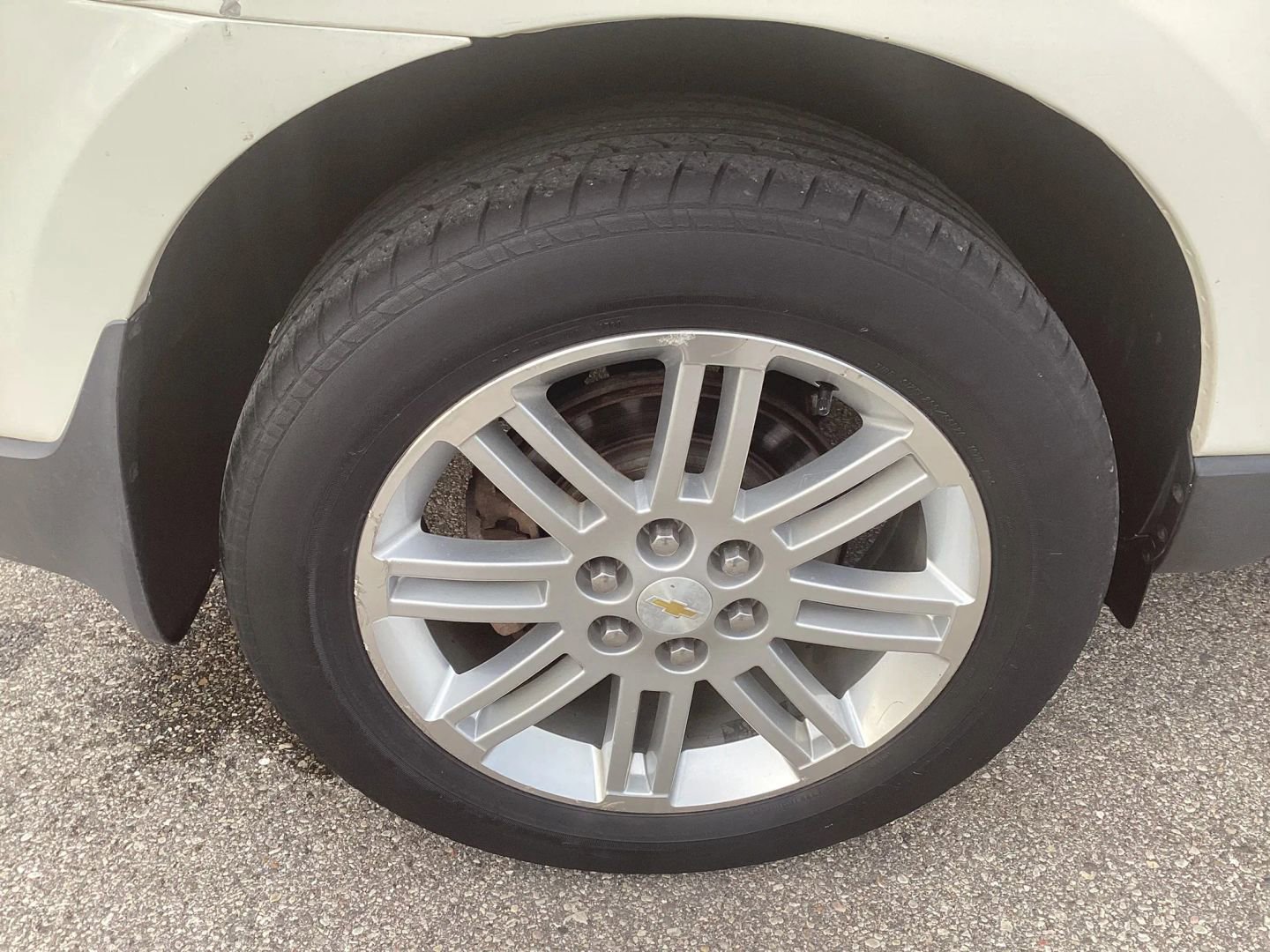 Used 2015 Chevrolet Traverse LT w/ Style and Technology Package image 37