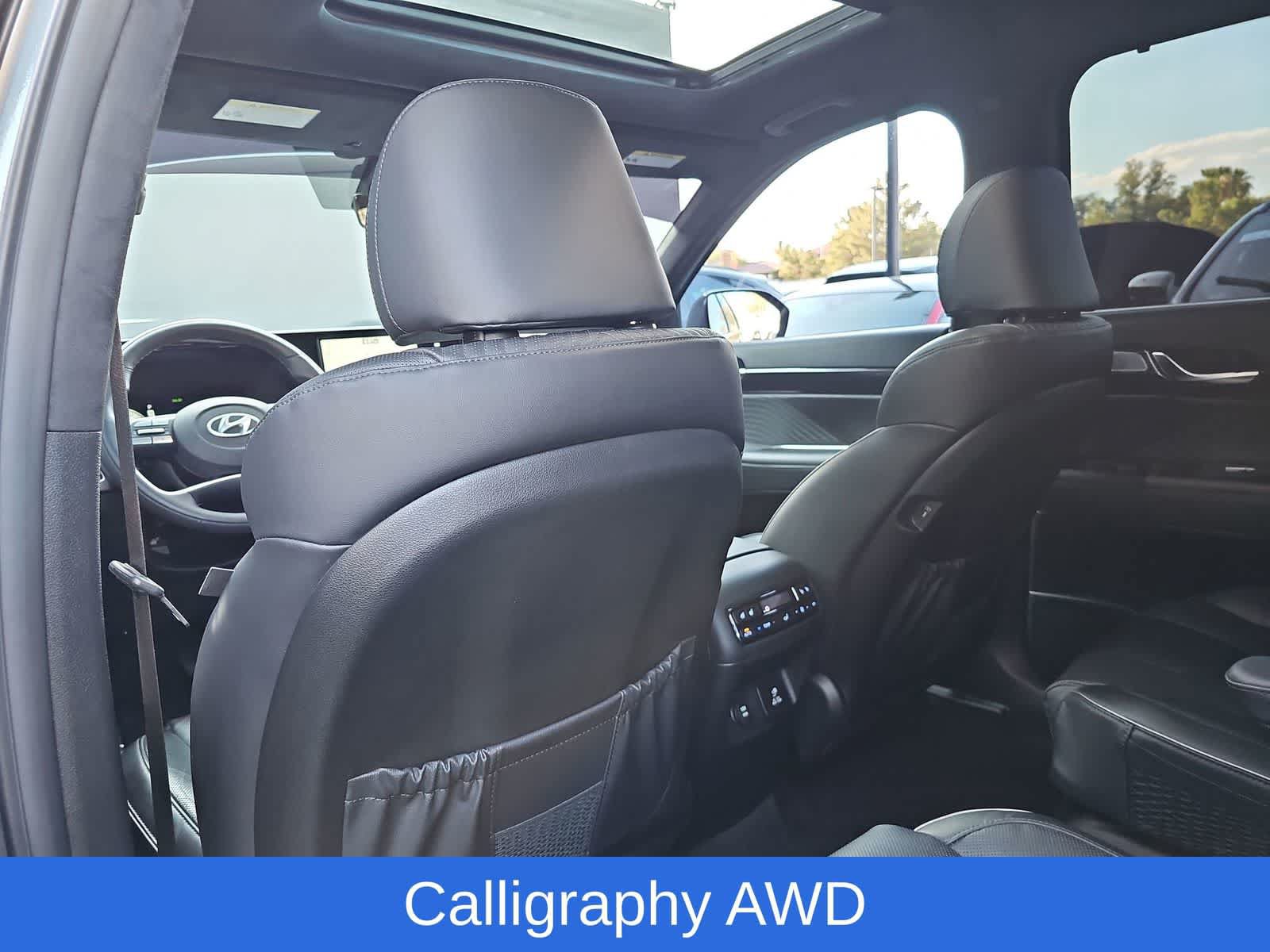 Used 2025 Hyundai Palisade Calligraphy AWD/4WD image 16