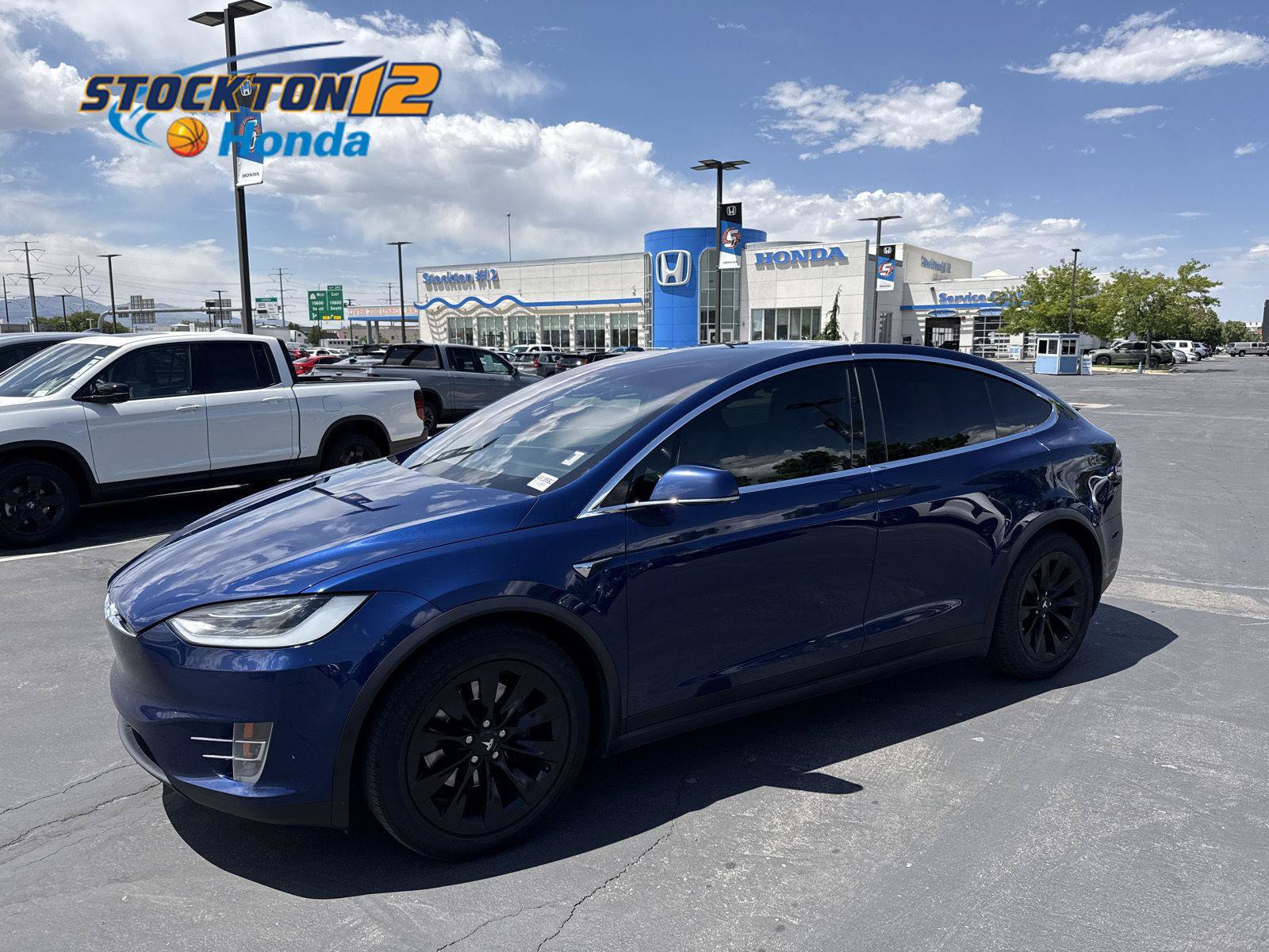 Used 2017 Tesla Model X 90D AWD/4WD image 1