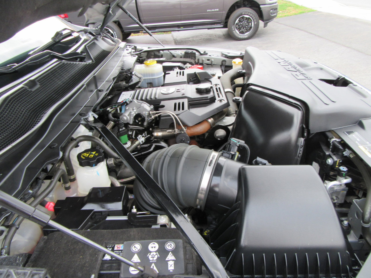 Used 2024 RAM 2500 Laramie image 93