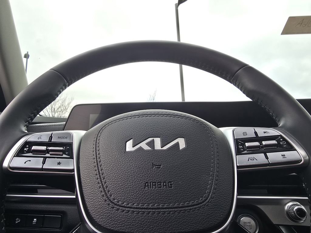 Used 2024 Kia Telluride S w/ S Sunroof Package image 27