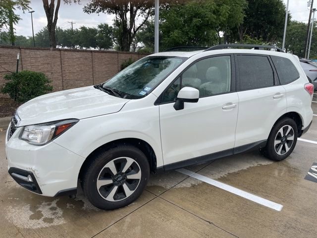 Used 2017 Subaru Forester 2.5i Premium AWD/4WD image 6