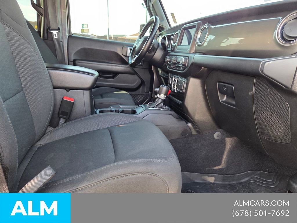 Used 2020 Jeep Gladiator Overland image 17
