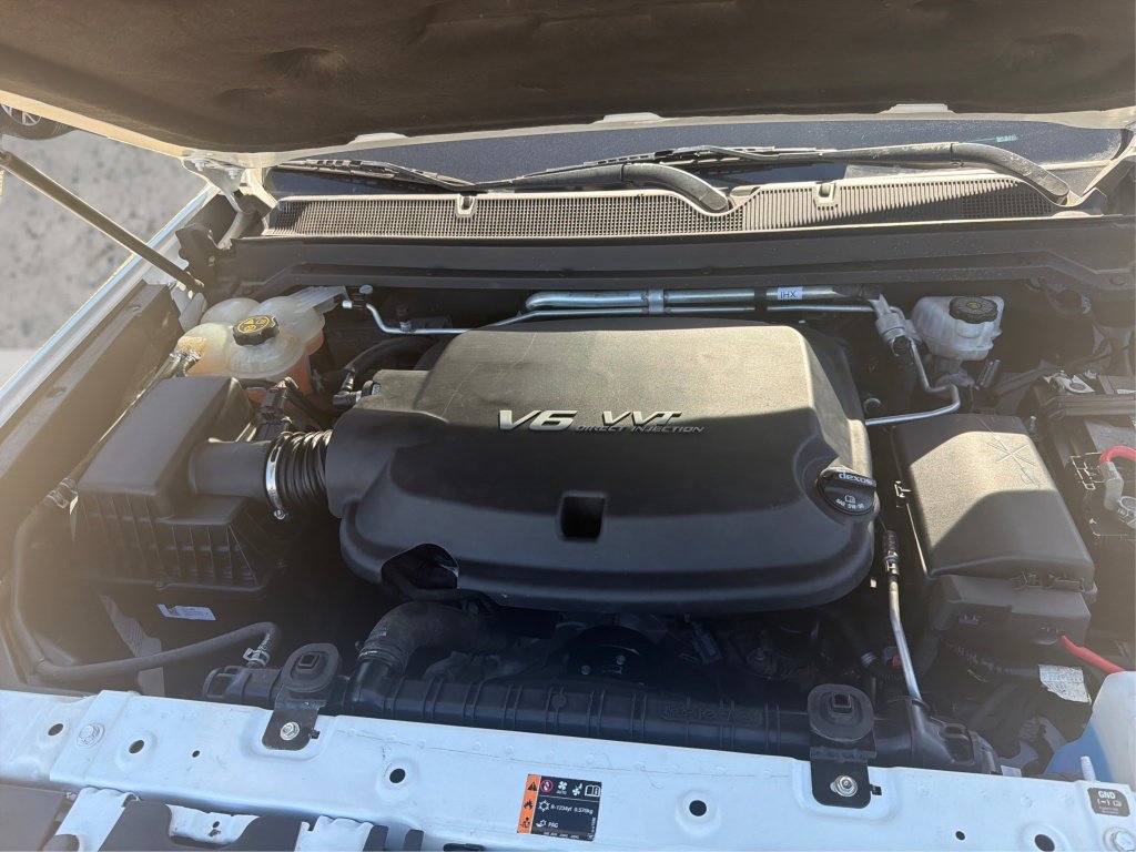 Used 2022 Chevrolet Colorado Z71 AWD/4WD image 14