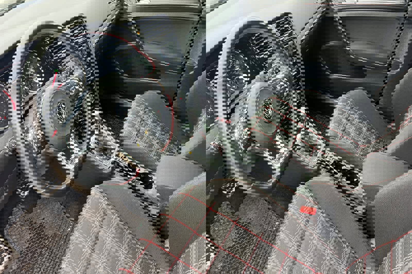 Used 2021 Volkswagen GTI S image 12