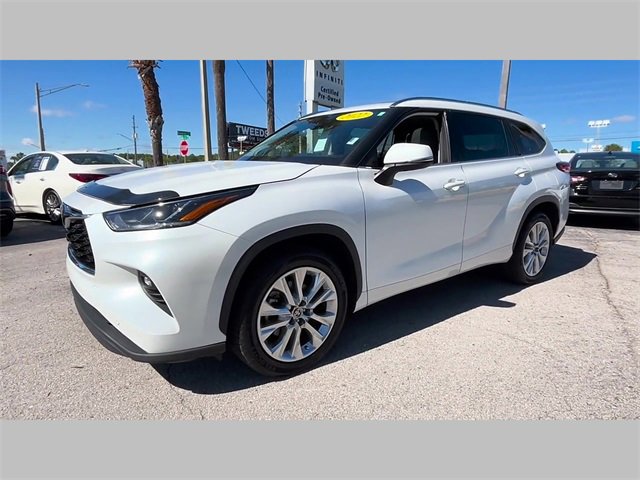 Used 2022 Toyota Highlander Limited image 41