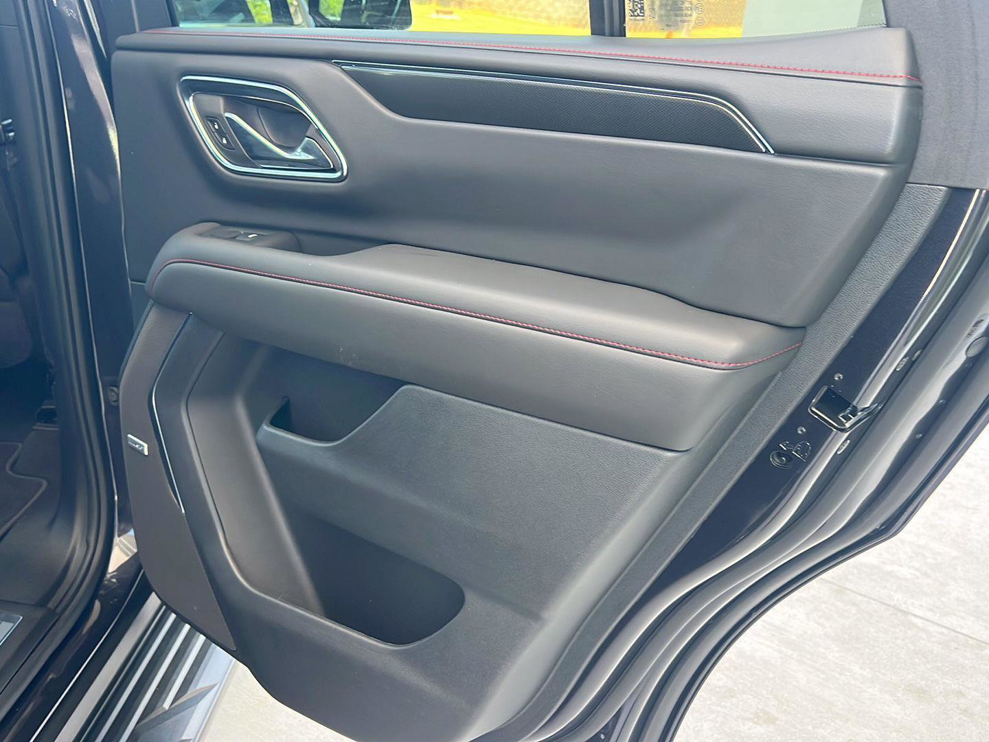 Used 2024 Chevrolet Tahoe RST w/ Luxury Package image 16