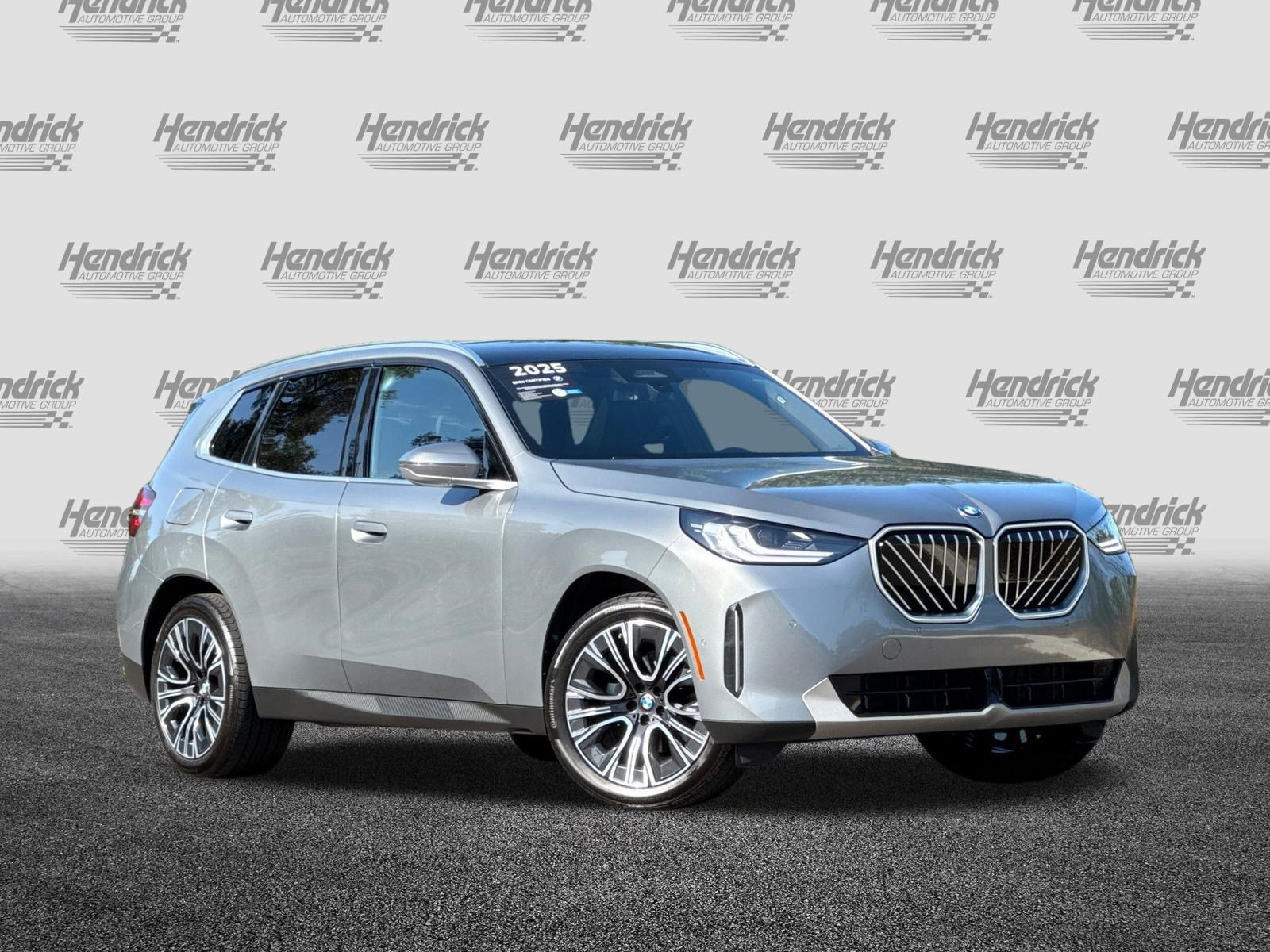 Certified 2025 BMW X3 xDrive30i w/ Convenience Package AWD/4WD image 2