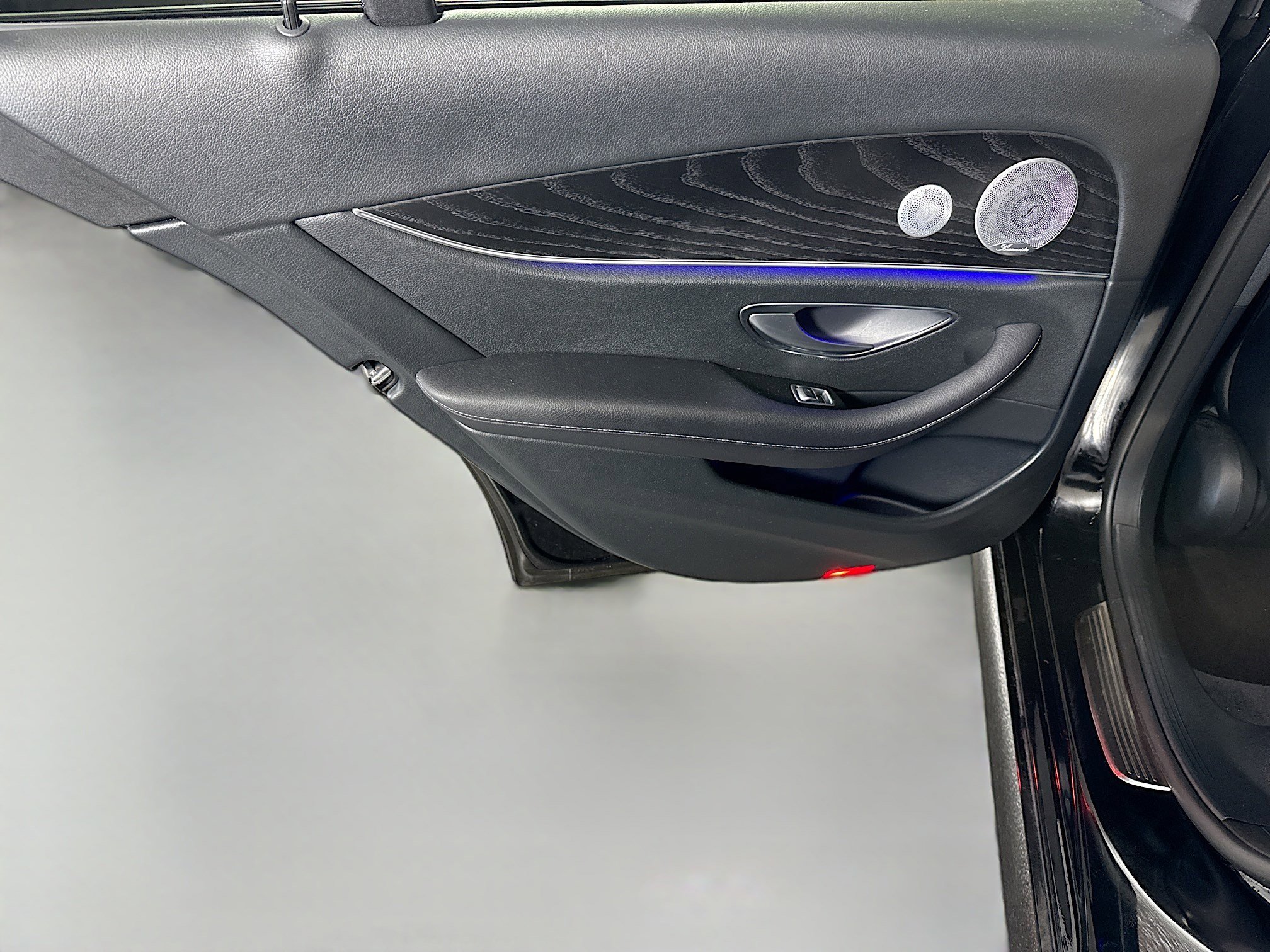 Used 2020 Mercedes-Benz E 350 Sedan w/ Premium Package image 26