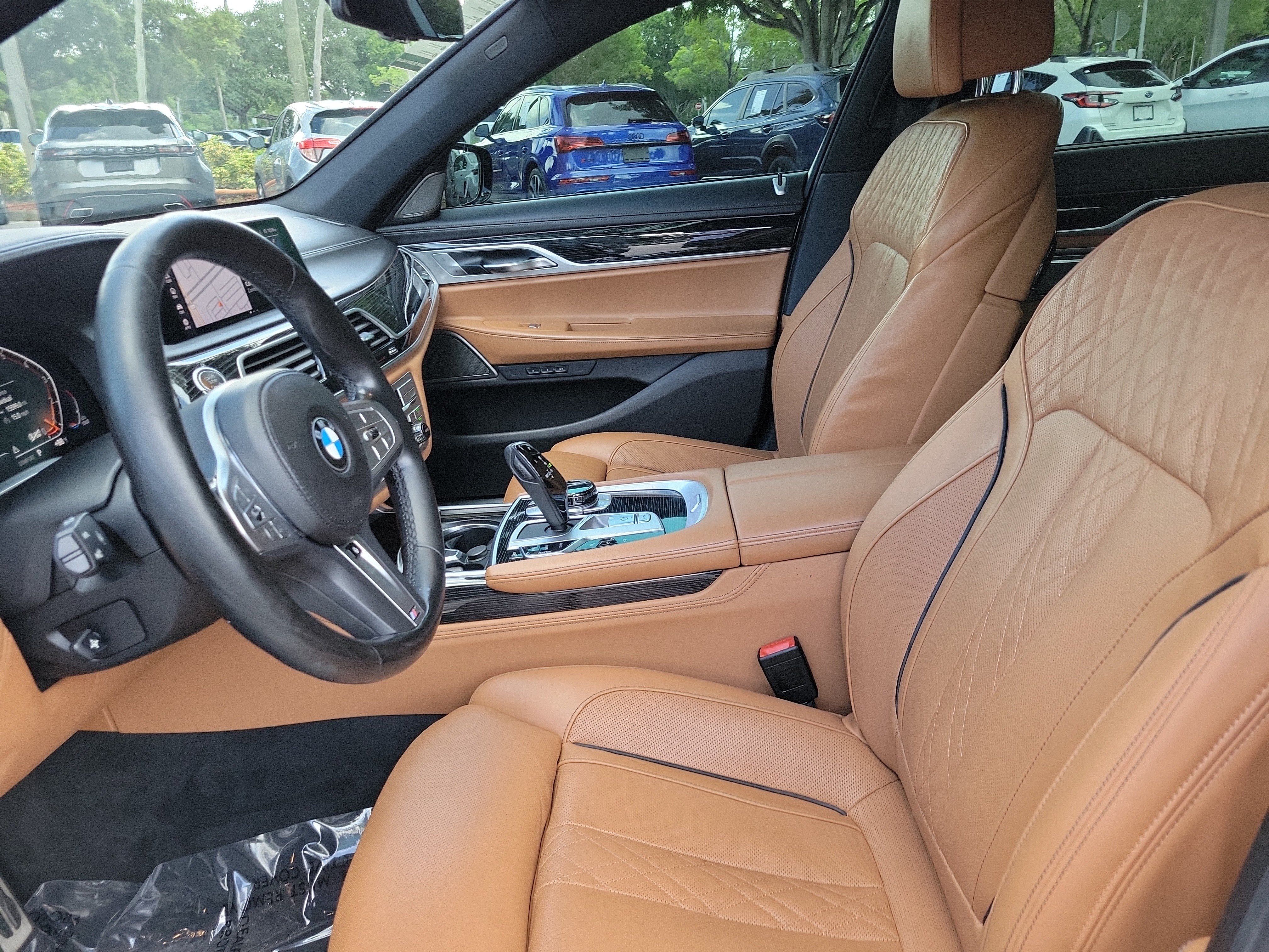 Used 2022 BMW 740i w/ M Sport Package RWD image 12