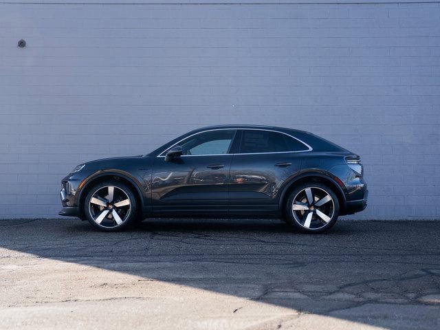 New 2026 Porsche Macan 4 Electric video 2