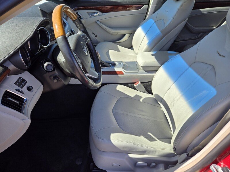 Used 2011 Cadillac CTS Premium image 11