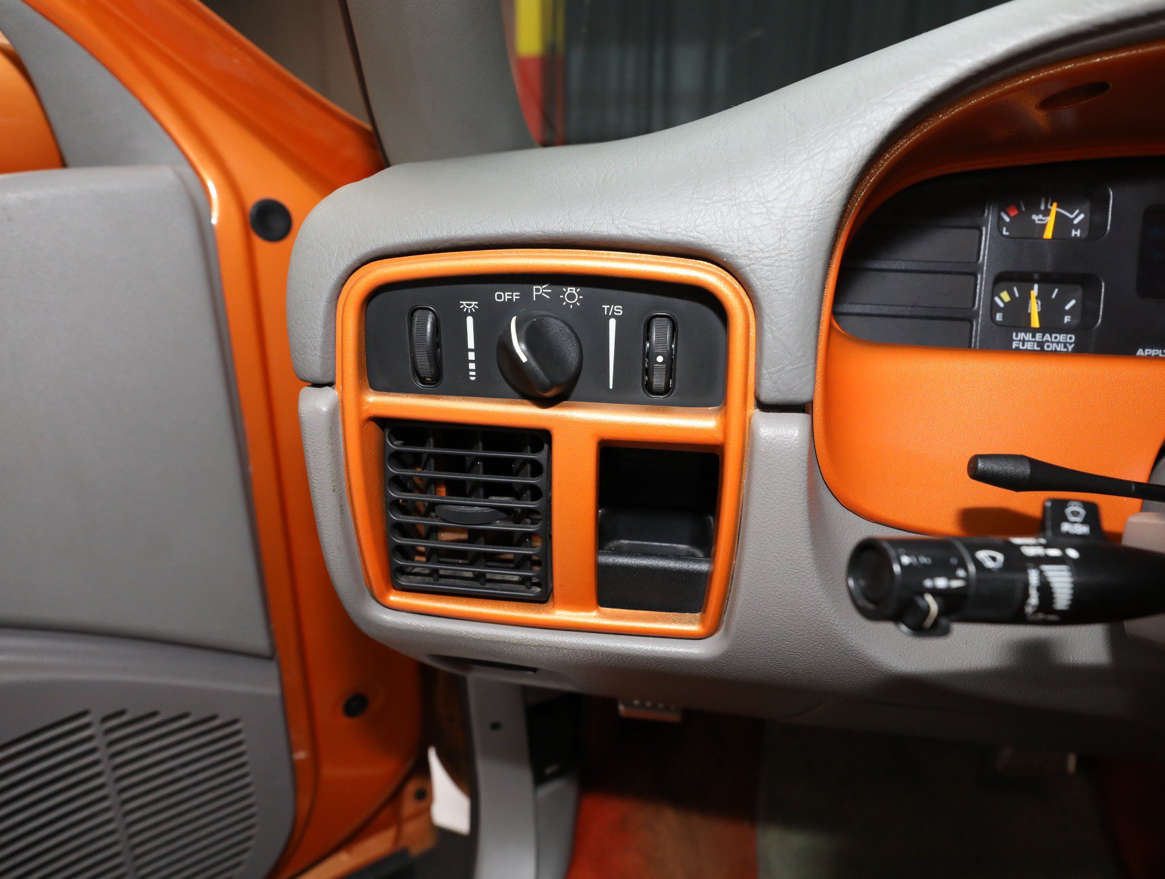 Used 1995 Chevrolet Impala SS RWD image 68