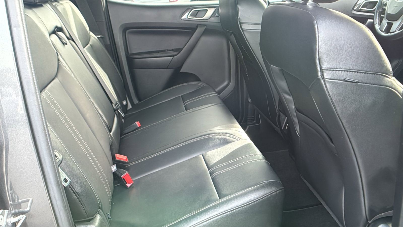 Used 2020 Ford Ranger Lariat w/ Trailer Tow Package image 16