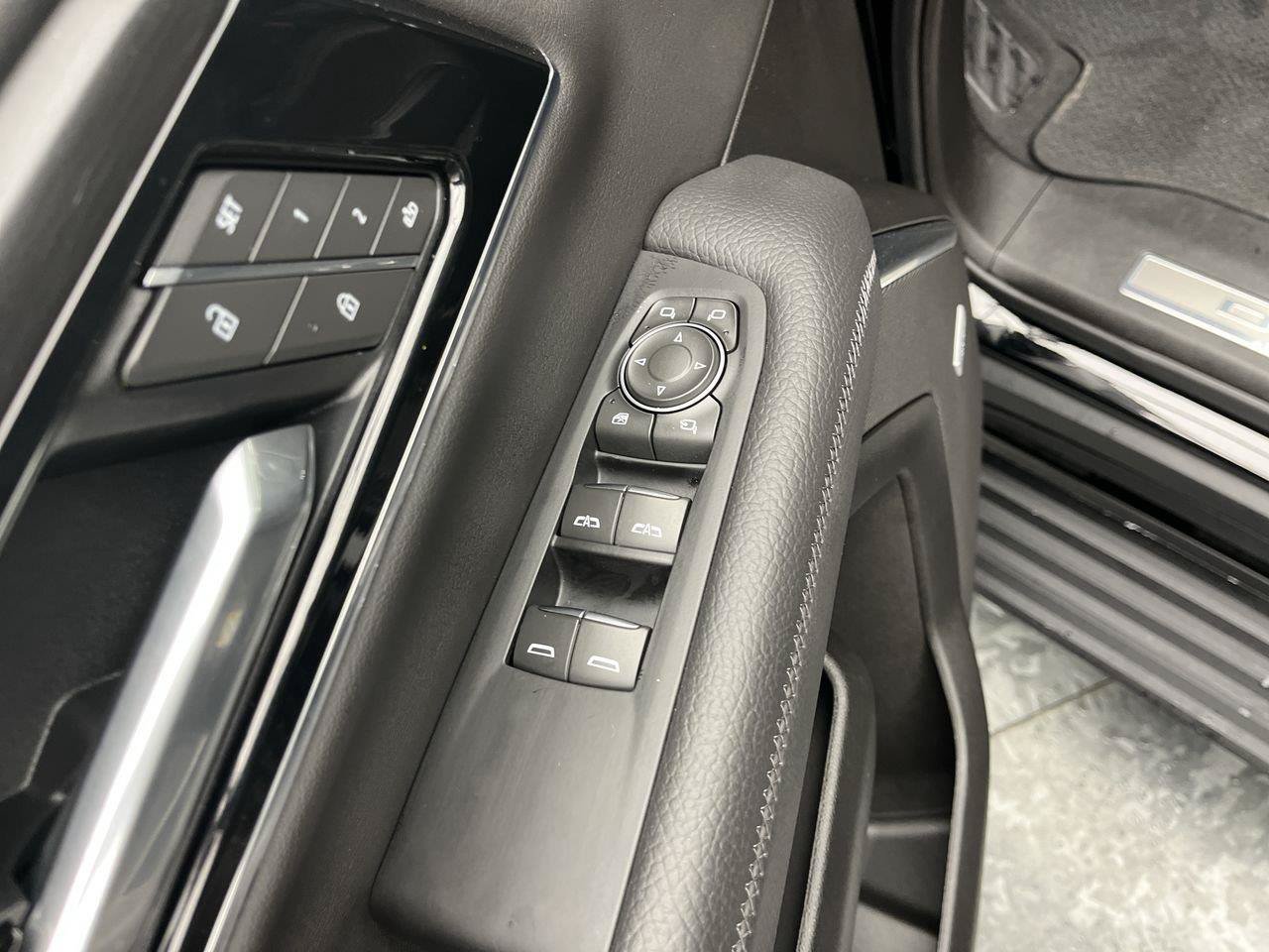 Certified 2025 GMC Yukon Denali w/ Sun & Power Step Package AWD/4WD image 10