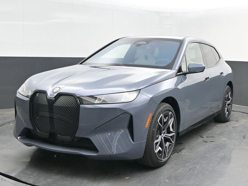 Certified 2026 BMW iX xDrive45 w/ Premium Package image 3
