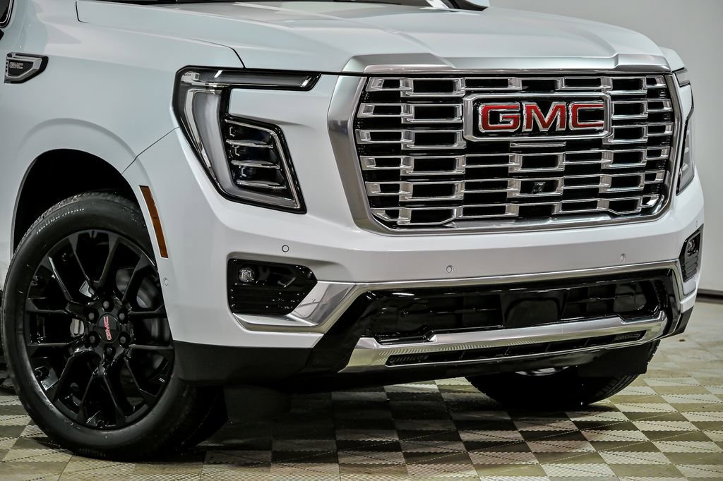 New 2026 GMC Yukon Denali w/ Sun & Power Step Package video 2