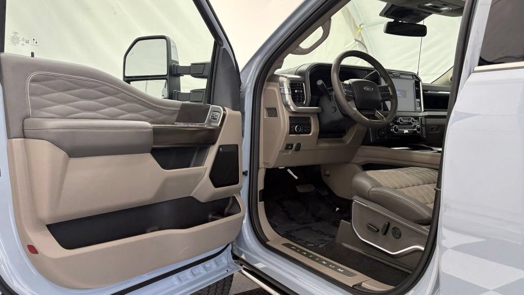 New 2026 Ford F350 Platinum w/ Platinum Plus Package AWD/4WD image 32
