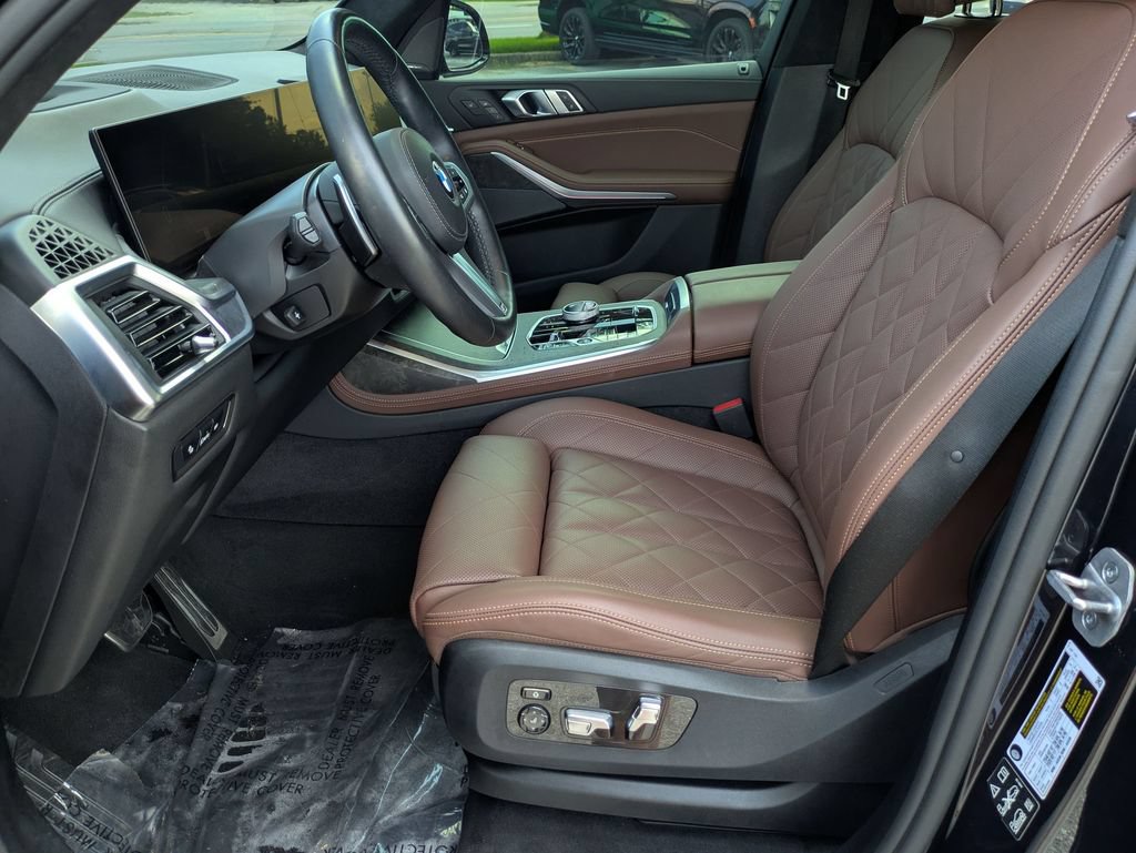 Used 2026 BMW X7 xDrive40i w/ Executive Package AWD/4WD image 12