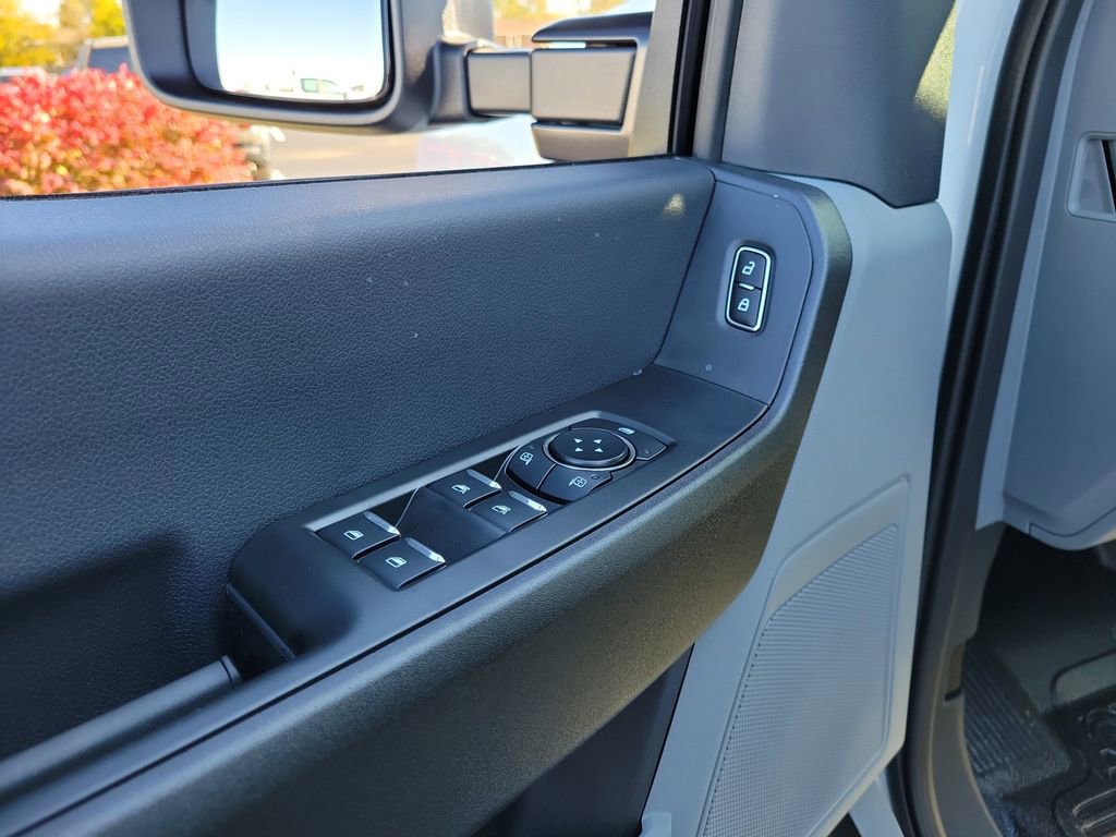 New 2026 Ford F350 XL w/ XL Chrome Package image 21