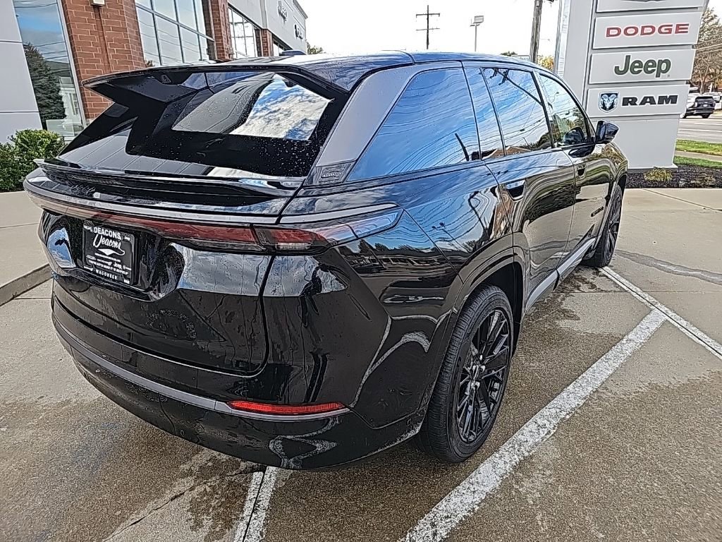 Used 2024 Jeep Wagoneer Launch Edition image 15