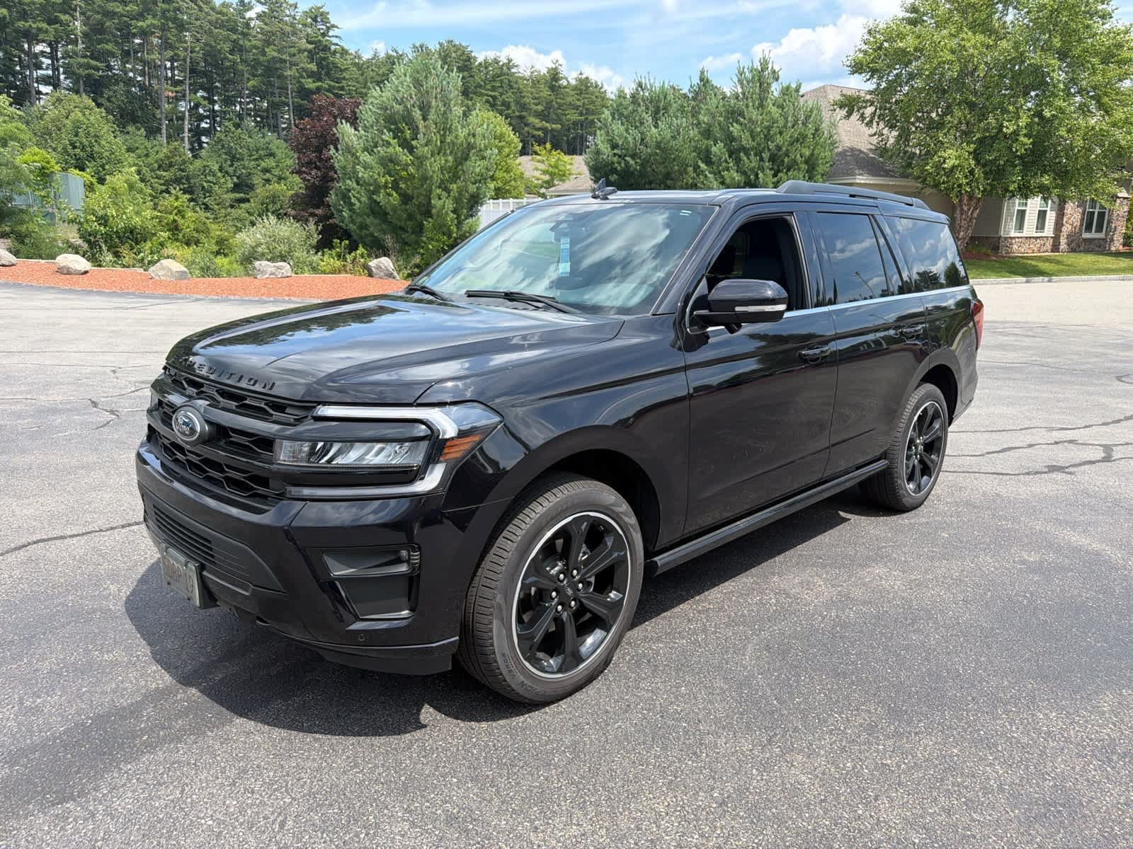 Used 2024 Ford Expedition Limited