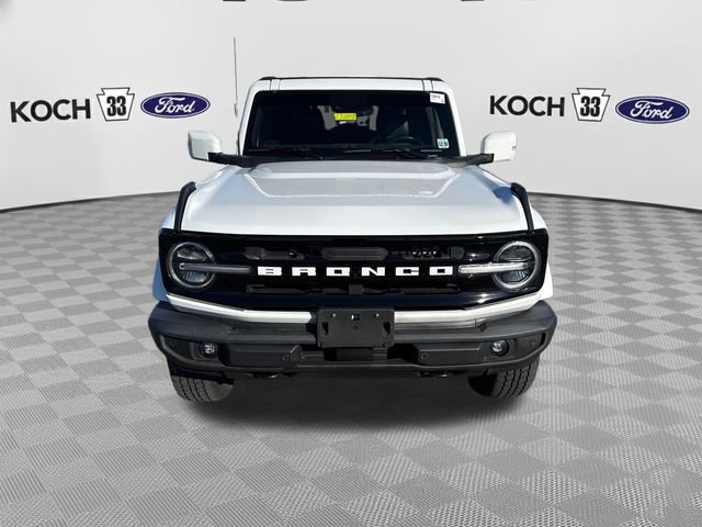 Used 2023 Ford Bronco Outer Banks AWD/4WD image 2