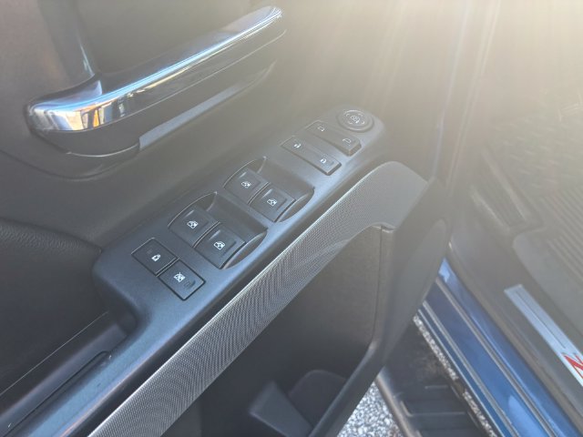 Used 2017 Chevrolet Silverado 1500 LT w/ All Star Edition AWD/4WD image 20