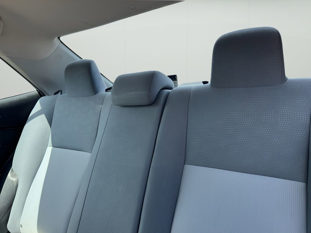 Used 2019 Toyota Corolla L image 8