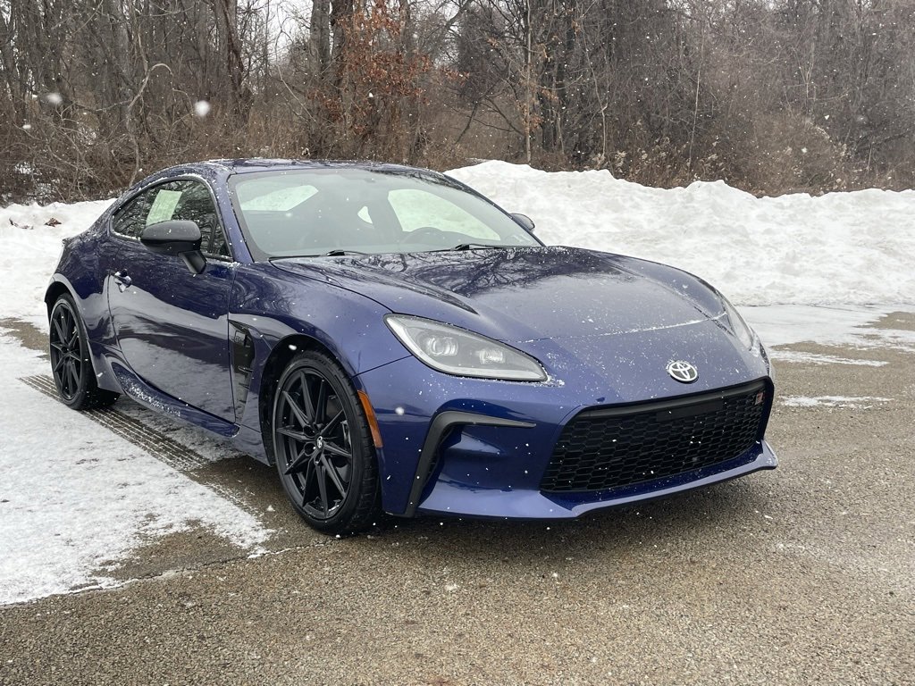 Used 2024 Toyota GR86 Premium image 1