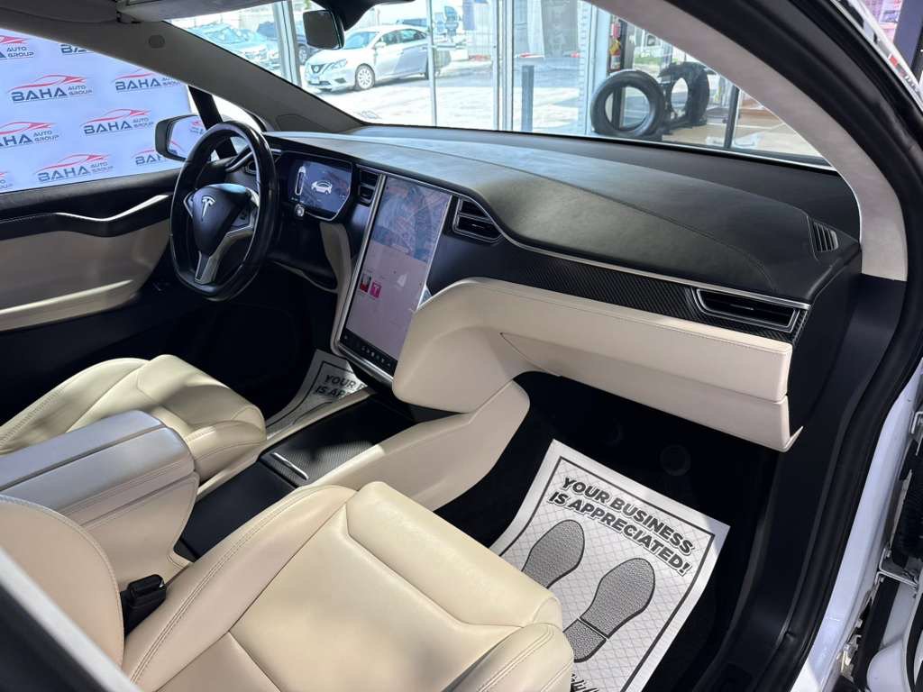 Used 2017 Tesla Model X 75D AWD/4WD image 61