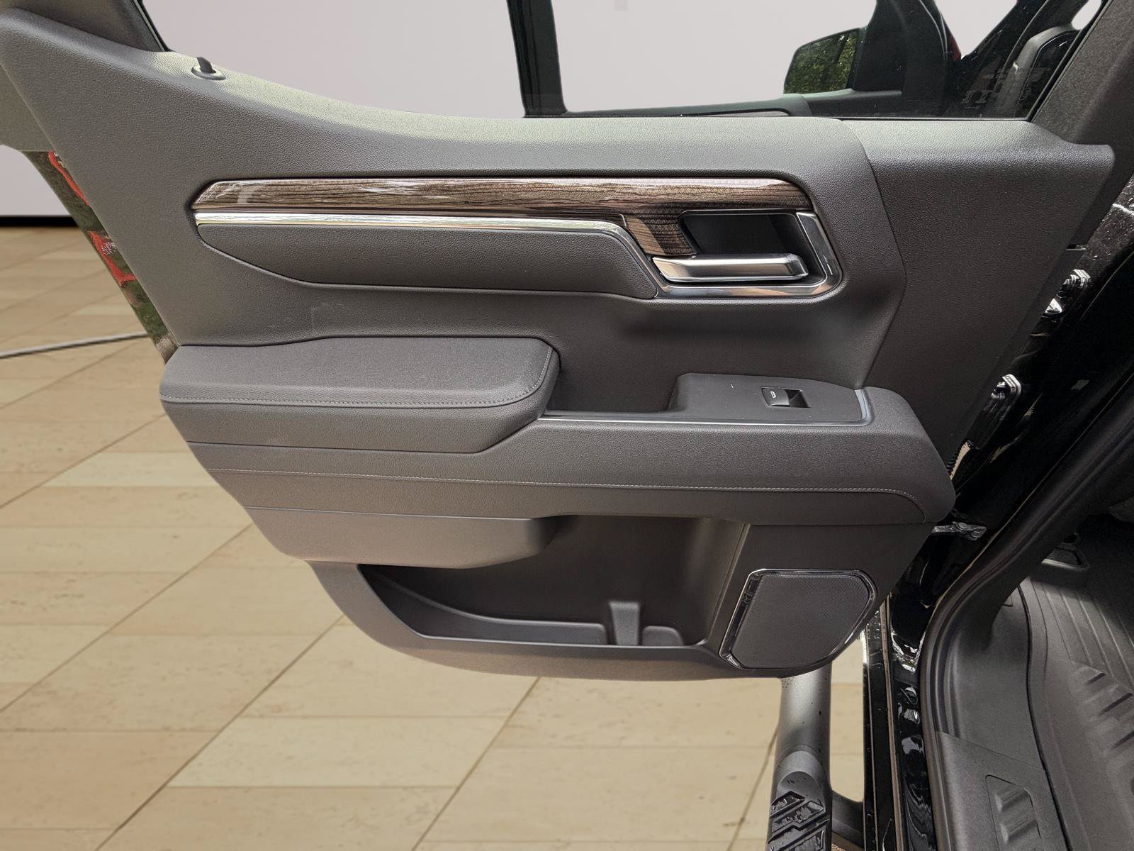 New 2026 Chevrolet Silverado 1500 LT Trail Boss w/ LT Trail Boss Premium Package AWD/4WD image 19